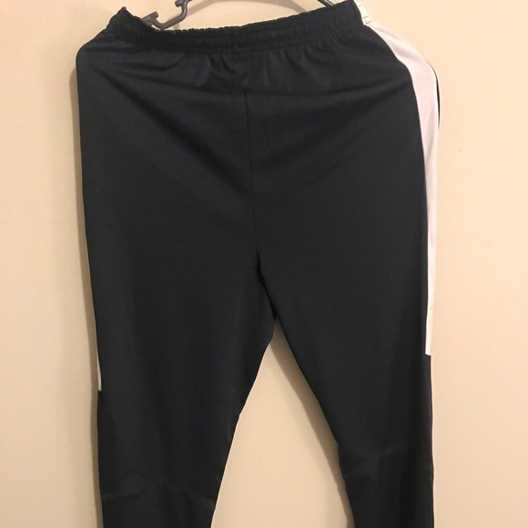 Nike dry fit pants - Picture 3 of 3